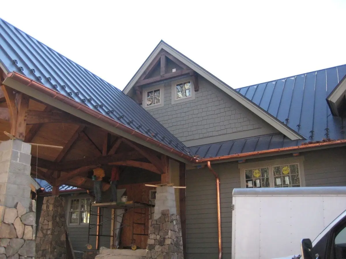Craftsman Roofing team delivering quality roofing work in Covered Bridge